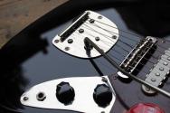 Squier "Classic Vibe '70s Jaguar, Black, India Laurel" 3, 35 KG