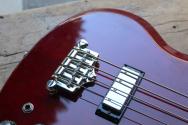 GIBSON "SG Standard Bass, Heritage Cherry" HARDCASE, PAPERS, STRAP, 3,58 KG