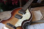 HOFNER "500/1 Vintage '61 Cavern Bass ,Sunburst" HARDCASE, PAPERS