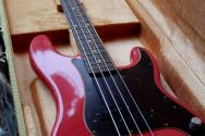 FENDER "Custom Shop Pino Palladino Signature Precision Bass Relic Fiesta Red over Desert Sand" HARDCASE, PAPERS