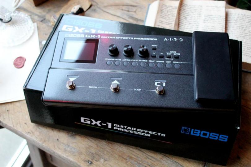 BOSS "GX-10 Guitar Effects Processor"