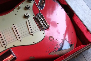 FENDER "Custom Shop Michael Landau Signature 1963 Stratocaster Fiesta Red" HARDCASE, PAPERS