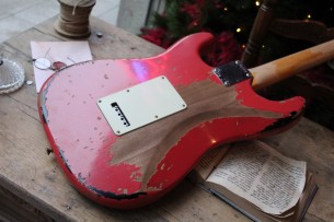 FENDER "Custom Shop Michael Landau Signature 1963 Stratocaster Fiesta Red" HARDCASE, PAPERS