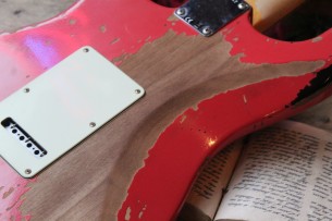 FENDER "Custom Shop Michael Landau Signature 1963 Stratocaster Fiesta Red" HARDCASE, PAPERS