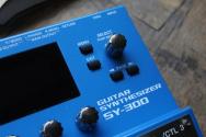 BOSS "SY-300 Guitar Synthesizer Blue" BOX, MANUAL, MINT