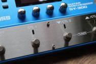BOSS "SY-300 Guitar Synthesizer Blue" BOX, MANUAL, MINT
