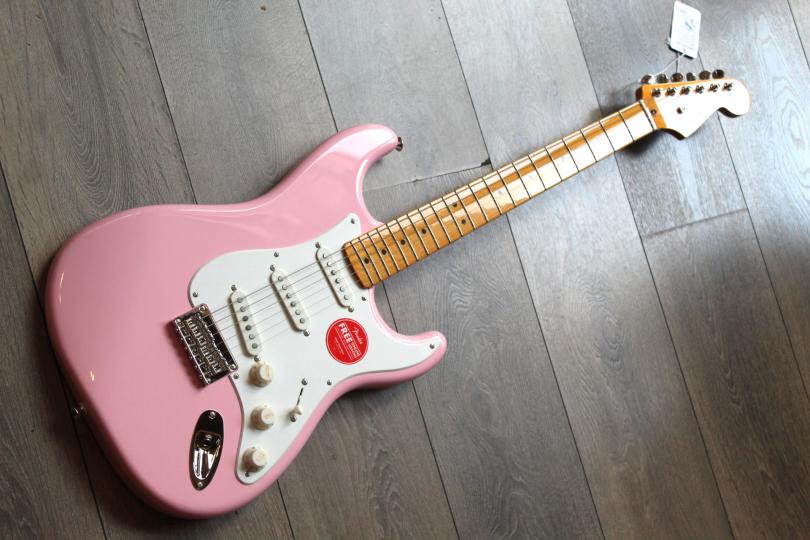 SQUIER Classic Vibe™ '50s Stratocaster Hard Tail, Maple Fingerboard, Parchment Pickguard, Shell Pink, 3, 24 KG