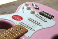 SQUIER Classic Vibe™ '50s Stratocaster Hard Tail, Maple Fingerboard, Parchment Pickguard, Shell Pink, 3, 24 KG