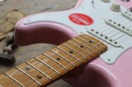 SQUIER Classic Vibe™ '50s Stratocaster Hard Tail, Maple Fingerboard, Parchment Pickguard, Shell Pink, 3, 24 KG