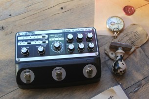 BOSS "RE- 202 Space Echo"