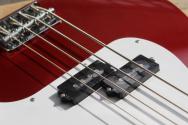 FENDER Standard Precision Bass, Candy Cola