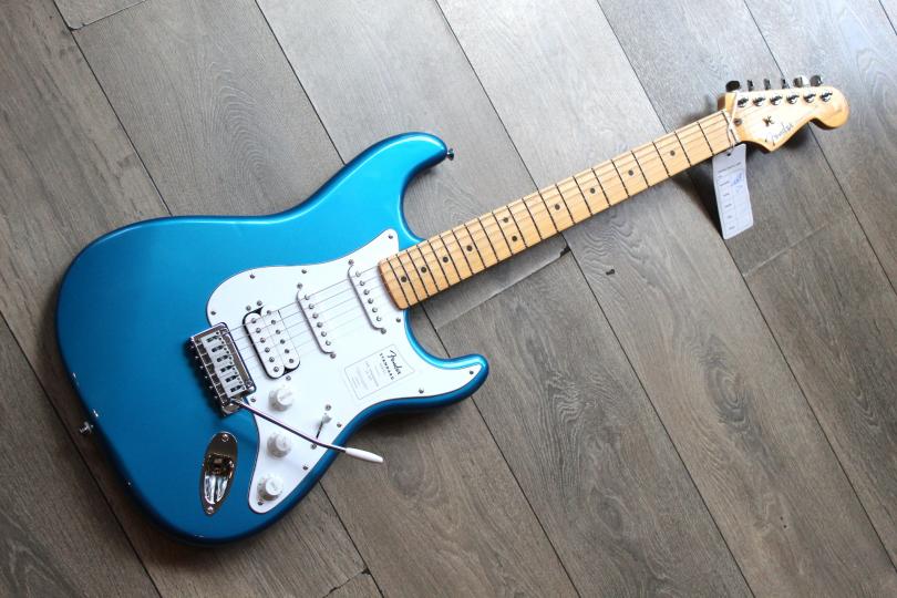 FENDER Standard HSS Aqua Marine Metallic 3, 68 KG