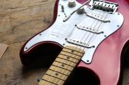 Fender Standard Stratocaster, Maple neck, Candy Cola, 3, 57 KG