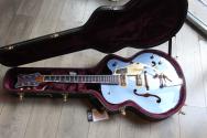 GRETSCH LIMITED Falcon Hollow Body with String-Thru Bigsby and Gold Hardware, Ebony Fingerboard, Cerulean Smoke HARDCASE
