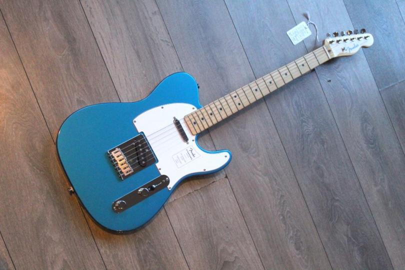 Fender Standard Telecaster, Maple Fingerboard, White Pickguard, Aqua Marine Metallic