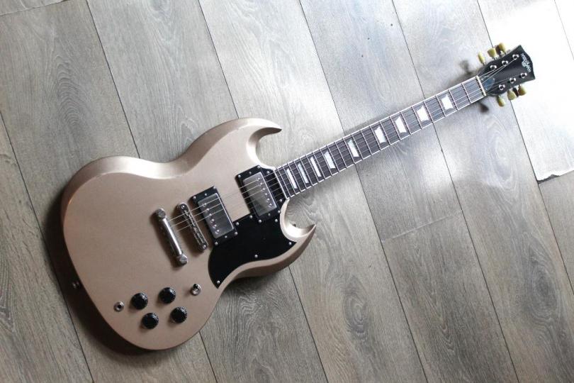 MAYBACH Albatroz Shoreline Gold Aged HARDCASE, 3, 00 KG