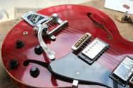 MAYBACH "Unique piece for ESTUDIO 54, Capitol 59 Bigsby Cherry Gloss" HARDCASE, PAPERS