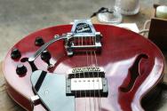 MAYBACH "Unique piece for ESTUDIO 54, Capitol 59 Bigsby Cherry Gloss" HARDCASE, PAPERS