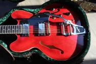 MAYBACH "Unique piece for ESTUDIO 54, Capitol 59 Bigsby Cherry Gloss" HARDCASE, PAPERS