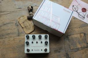 CORNERSTONE Colosseum White