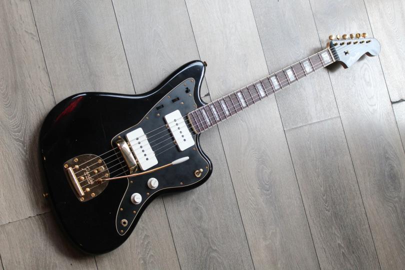 FENDER "Custom Shop 62 Jazzmaster JRN RW Aged Black, Gold Hardware" UNIQUE, 1 of 1