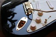 SUHR "Classic S SSS Gold Hardware, BKG" GIGBAG