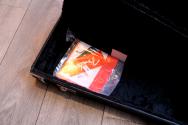 FENDER "NEW MODEL Limited Edition Vintera II Road Worn '60s Stratocaster, Rosewood Fingerboard, Sonic Blue" HARDCASE, 3, 78 KG
