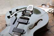EASTMAN "LIMITED T64/TV LTD OD 16" Thinline Lollar P-90 BigsbY, Olive Drap" HARDCASE,ONLY 20 PIECES MADE!