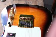 FENDER 75th Anniversary American Professional Custom Telecaster, Maple Fingerboard 2 Color Sunburst HARDCASE 3,71 KG