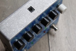 EHX "Stereo Memory Man with Hazarai"