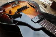 EASTMAN "AR405 P90/TV Sunburst" GIGBAG