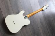 FENDER "American Vintage II 1977 Telecaster Custom, Rosewood Fingerboard, Olympic White" HARDCASE