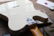 FENDER "American Vintage II 1977 Telecaster Custom, Rosewood Fingerboard, Olympic White" HARDCASE