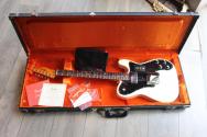 FENDER "American Vintage II 1977 Telecaster Custom, Rosewood Fingerboard, Olympic White" HARDCASE