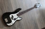 FENDER "Vintera III Late '60s Precision Bass, Rosewood Fingerboard, Black", GIGBAG, 3, 99 KG