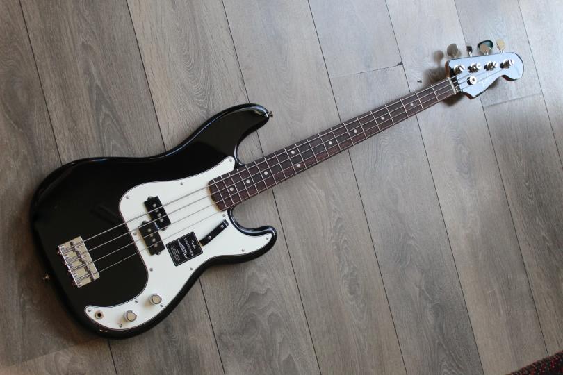 FENDER "Vintera III Late '60s Precision Bass, Rosewood Fingerboard, Black", GIGBAG, 3, 99 KG