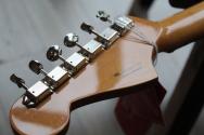 FENDER "Vintera III Mid '60s Jazzmaster, Rosewood Fingerboard, Olympic White" GIGBAG, 4, 04 KG