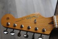 FENDER "Vintera III Late '50s Stratocaster, Maple Fingerboard, Dakota Red" GIGBAG, 3, 35 KG