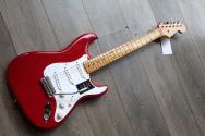 FENDER "Vintera III Late '50s Stratocaster, Maple Fingerboard, Dakota Red" GIGBAG, 3, 35 KG
