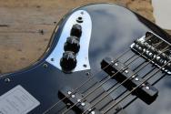 Fender "Jazz Bass Standard Black" 4, 42 KG