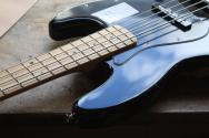 Fender "Jazz Bass Standard Black" 4, 42 KG