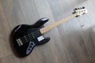 Fender "Jazz Bass Standard Black" 4, 42 KG