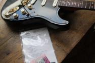 SUHR "LIMITED Classic S SSS Black" GIGBAG, PAPERS