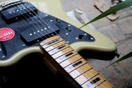 SQUIER"LIMITED Classic Vibe 70s Jazzmaster Mapple Neck Vintage Blonde" 3, 53 KG