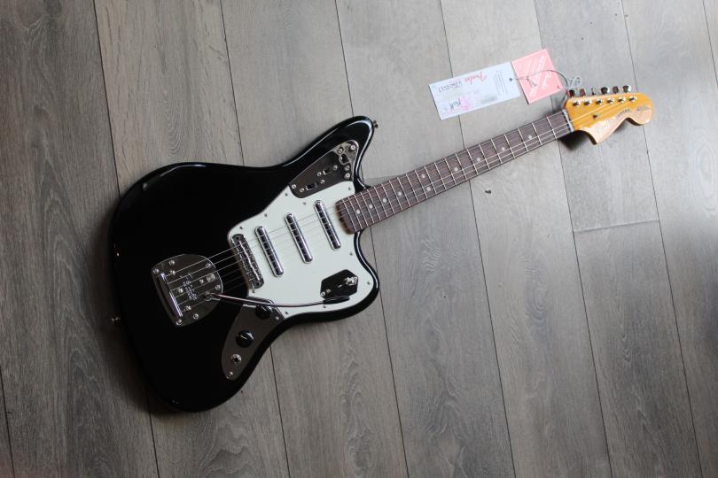FENDER "Limited Edition Johnny Marr Signature Special Jaguar"