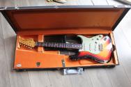 FENDER "Michael Landau Signature 1968 Stratocaster, Round-Laminated Rosewood, Bleached 3-Color Sunburst" HARDCASE, PAPERS