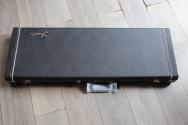 FENDER "Michael Landau Signature 1968 Stratocaster, Round-Laminated Rosewood, Bleached 3-Color Sunburst" HARDCASE, PAPERS