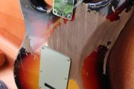 FENDER "Michael Landau Signature 1968 Stratocaster, Round-Laminated Rosewood, Bleached 3-Color Sunburst" HARDCASE, PAPERS