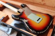 FENDER "Michael Landau Signature 1968 Stratocaster, Round-Laminated Rosewood, Bleached 3-Color Sunburst" HARDCASE, PAPERS