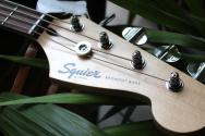 SQUIER "Sonic® Bronco™ Bass, Laurel Fingerboard, White Pickguard, Daphne Blue" 3, 30 KG
